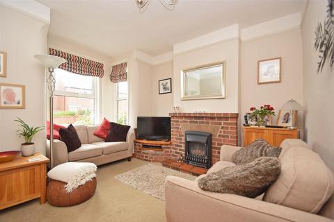 3 bedroom terraced house for sale, Copthorne Road, Shrewsbury