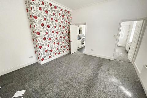 4 bedroom end of terrace house for sale, St. Leonard Street, Sunderland SR2