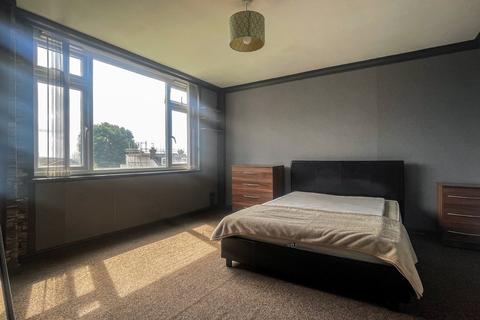 4 bedroom maisonette for sale, North Street, Kent TN2