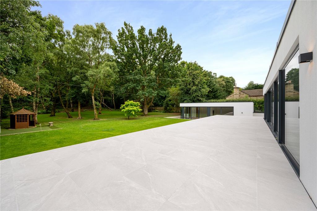 Rear External