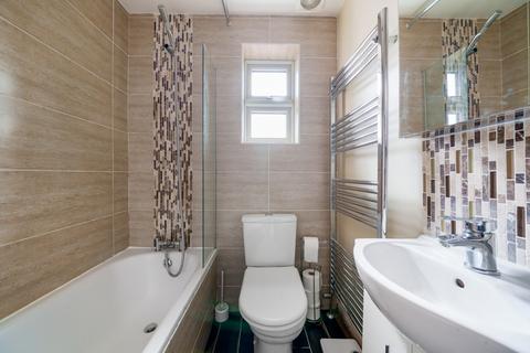 14 Common Lane, New Haw, Addlestone, KT15 3LH