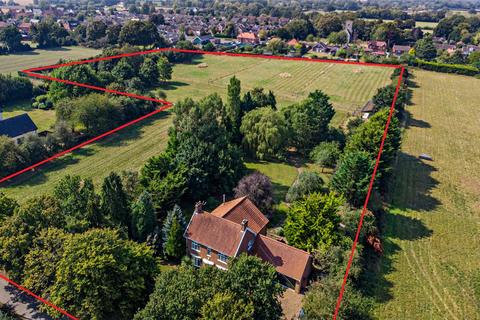 Norfolk House Back Road, Yelverton, Norwich, NR14 7GF