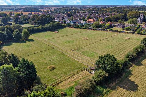 Norfolk House Back Road, Yelverton, Norwich, NR14 7GF