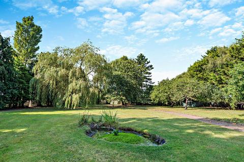 Norfolk House Back Road, Yelverton, Norwich, NR14 7GF