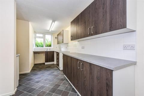 3 bedroom end of terrace house for sale, Napier Walk, Andover