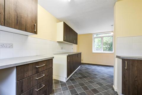 3 bedroom end of terrace house for sale, Napier Walk, Andover