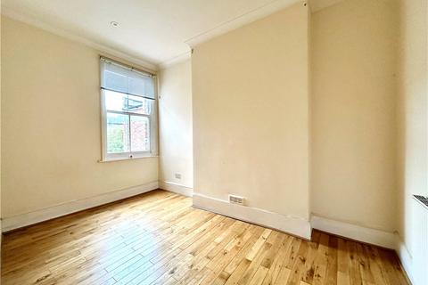 3 bedroom apartment for sale, Ellingham Road, London, W12