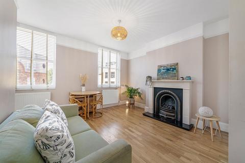 2 bedroom flat to rent, Railton Road, Herne Hill SE24