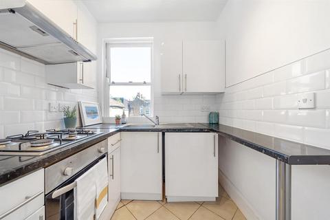 2 bedroom flat to rent, Railton Road, Herne Hill SE24