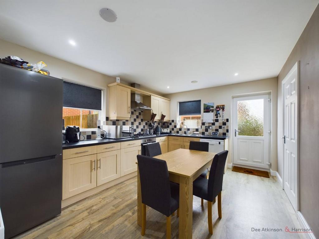 Kitchen/Dining Room