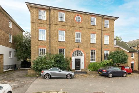 2 bedroom apartment for sale, St Ann's Crescent, London, SW18