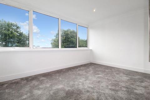 2 bedroom maisonette for sale, Hillside, , Hoddesdon, EN118RW