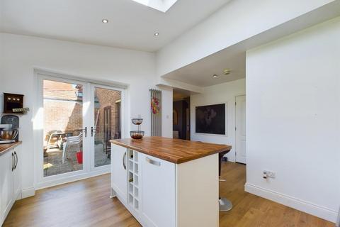 5 bedroom semi-detached house for sale, Eglingham Avenue, Tynemouth