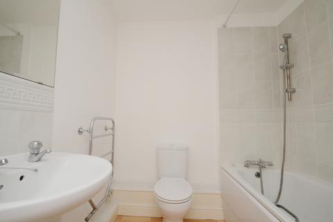 2 bedroom flat for sale, Hadfield Close, Manchester M14