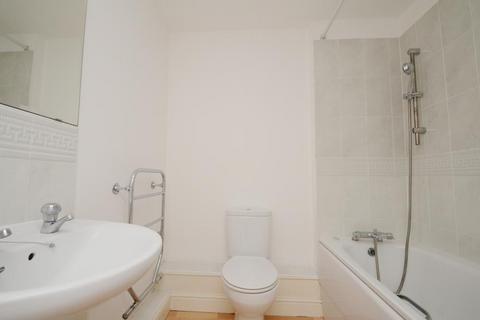 120 Hadfield Close, Rusholme, Manchester, M14 5LY