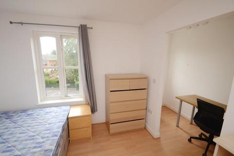 120 Hadfield Close, Rusholme, Manchester, M14 5LY