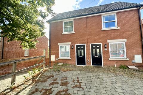 2 bedroom semi-detached house for sale, Lacey Street, Ipswich IP4