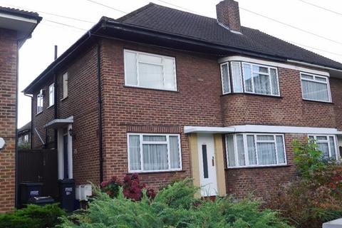 2 bedroom flat to rent, Shirley CR0