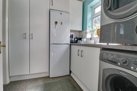 1 Burnside, Sawbridgeworth, CM21 0EP