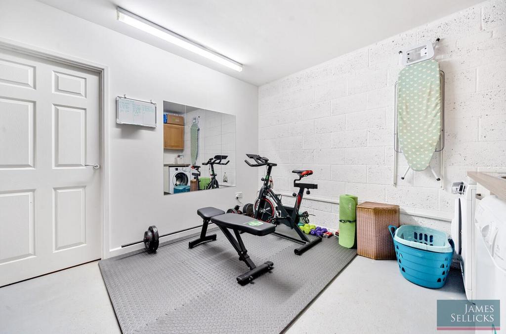Part Garage