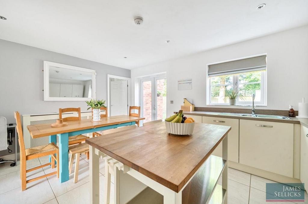 Dining Kitchen