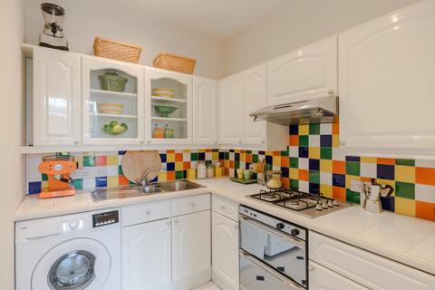 2 bedroom flat for sale, St. Charles Square, London