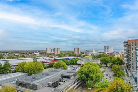 1 bedroom apartment for sale, Victoria Avenue, Southend-on-Sea