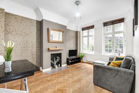 2 bedroom flat for sale, Macaulay Road, London, SW4