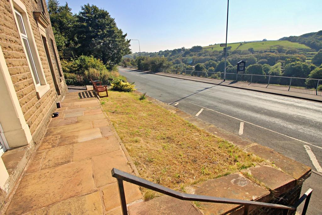 Front Garden and View