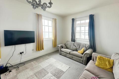 2 bedroom apartment for sale, East Terrace, Walton-on-the-Naze CO14