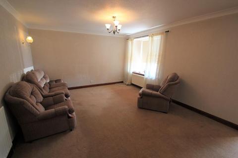 3 bedroom link detached house to rent, Martindale Road, Woking GU21