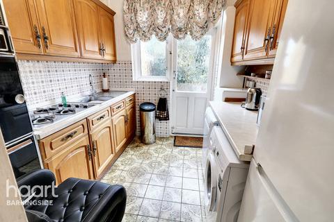 3 bedroom terraced house for sale, Springfield Drive, Gants Hill