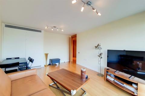 2 bedroom apartment for sale, Parliament View Apartments, 1 Albert Embankment, SE1