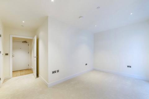 3 bedroom apartment for sale, Lockington Road, Battersea Exchange, SW8