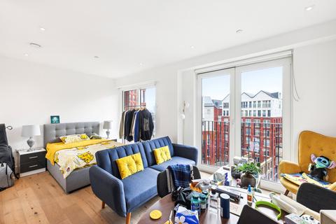 Studio for sale, Exchange Gardens, London, SW8
