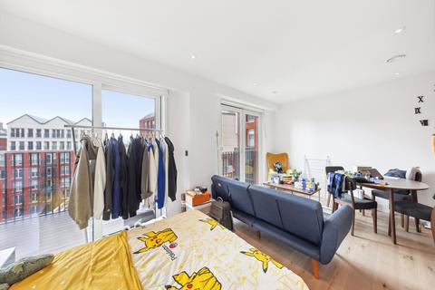 Studio for sale, Exchange Gardens, London, SW8