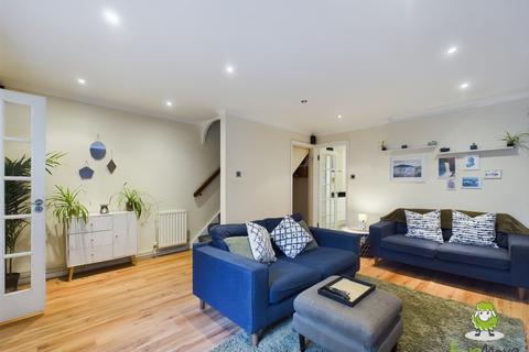 38 Boyce Close, Basingstoke, RG22 4JY