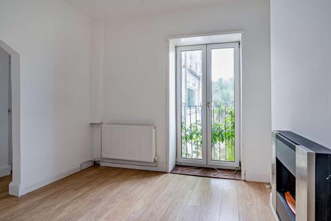 1 bedroom flat for sale, Windsor Road, Penarth, CF64