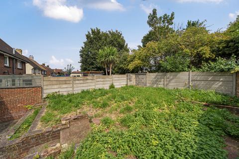 83 Jubilee Crescent, Gravesend, DA12 4JQ