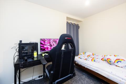 undefined, Hallywell Crescent, London E6