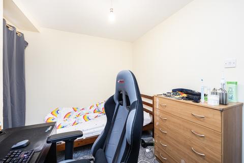 undefined, Hallywell Crescent, London E6