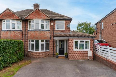 4 bedroom semi-detached house for sale, The Mount, Leeds LS17