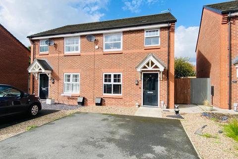 99 Eason Way, Ashton-under-lyne, OL6 9SX