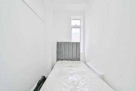 2 bedroom flat for sale, Upper Berkeley Street, Marylebone, London, W1H