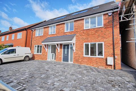 4 bedroom semi-detached house for sale, Frenchs Close, Ware SG12