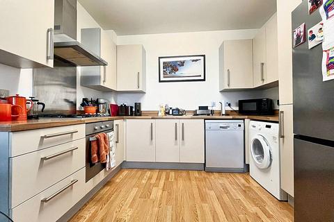 1 bedroom apartment to rent, Fawe Street, London E14