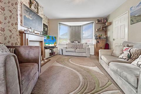 8 Ash Grove, Carlisle, CA3 9SQ