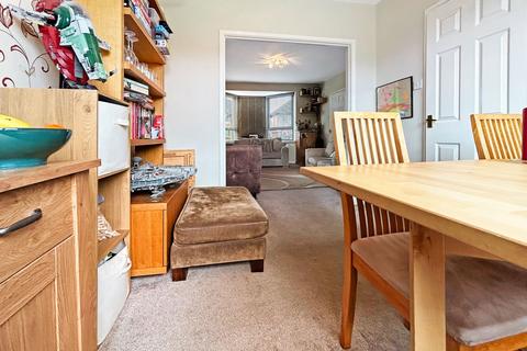 8 Ash Grove, Carlisle, CA3 9SQ