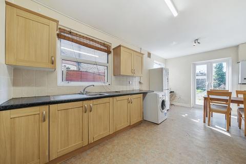 3 bedroom terraced house for sale, Crusoe Road, Mitcham CR4