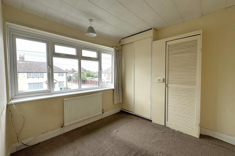 14 Ash Grove, Staines-upon-thames, TW18 1JD